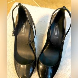 VICTORIA ADAMES wedges w ankle straps